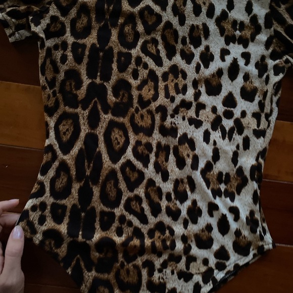 soft leopard print bodysuit - Picture 3 of 4